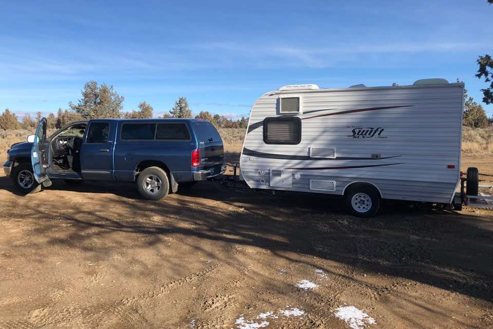 I can't remember what I had to check on so quickly iinto the first day's drive. Oh yeh, "did I remember my Rx sunglass?". But here is "our look" going down the road.